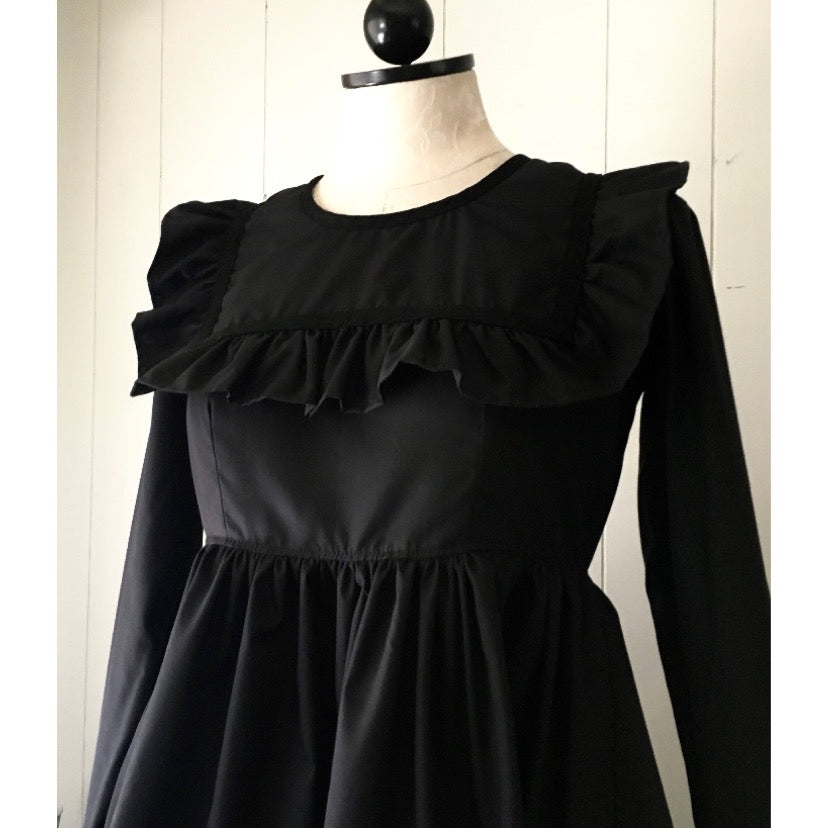 The Long Sleeve Savannah Dress in Black