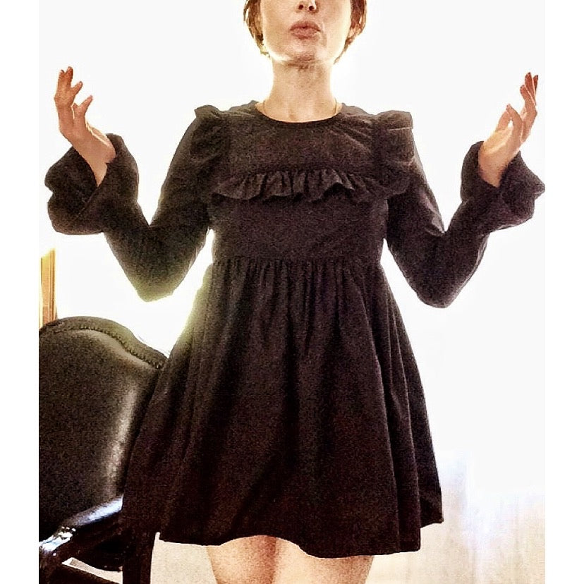 The Long Sleeve Savannah Dress in Black