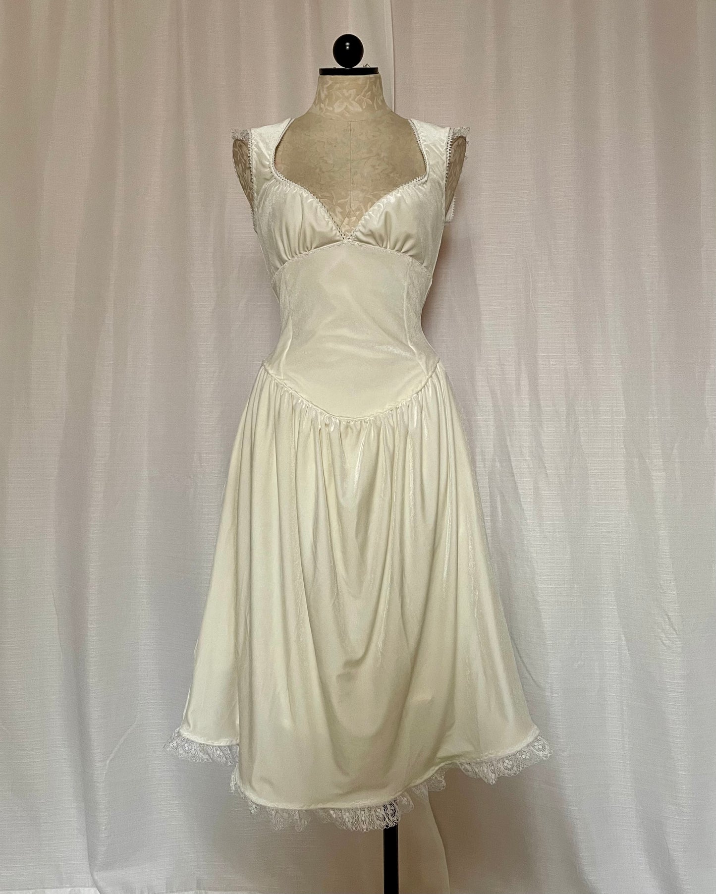 The Lena Dress