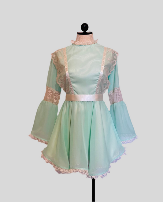 The Mia Dress in Mint