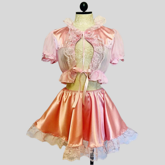 The Antoinette Tie Set in Baby Pink