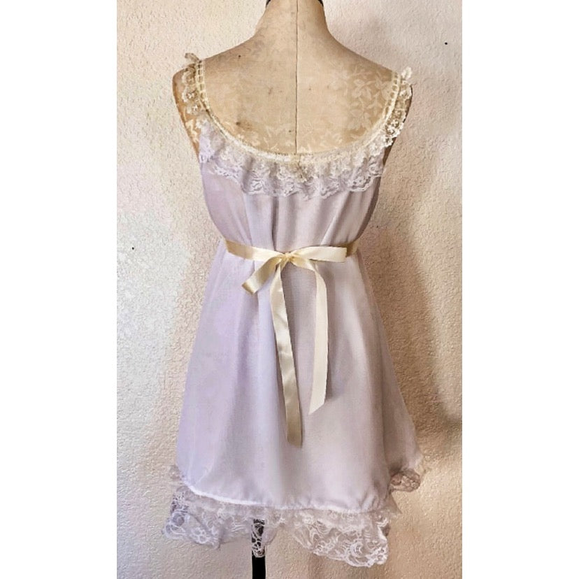 The Geneva Slip in White