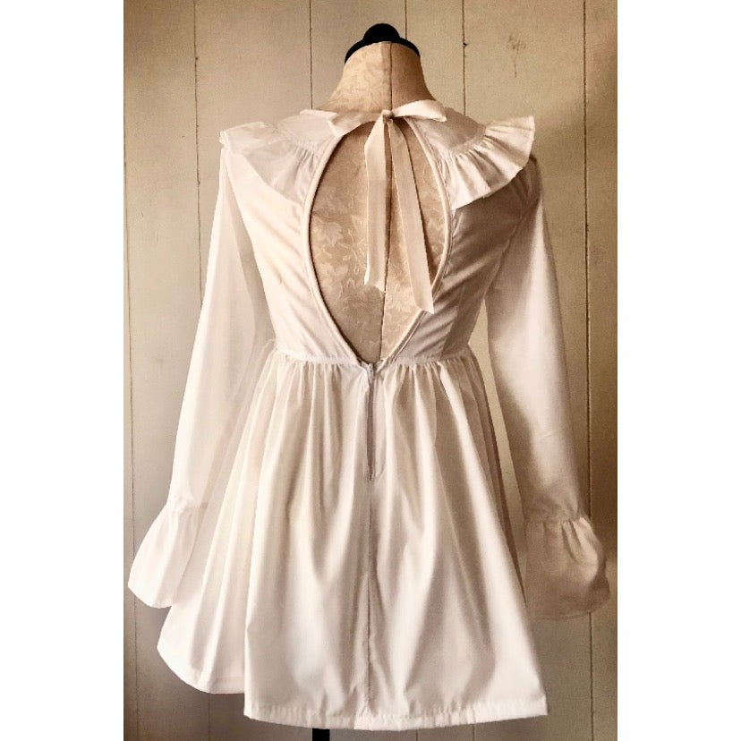 The Long Sleeve Savannah Dress in White