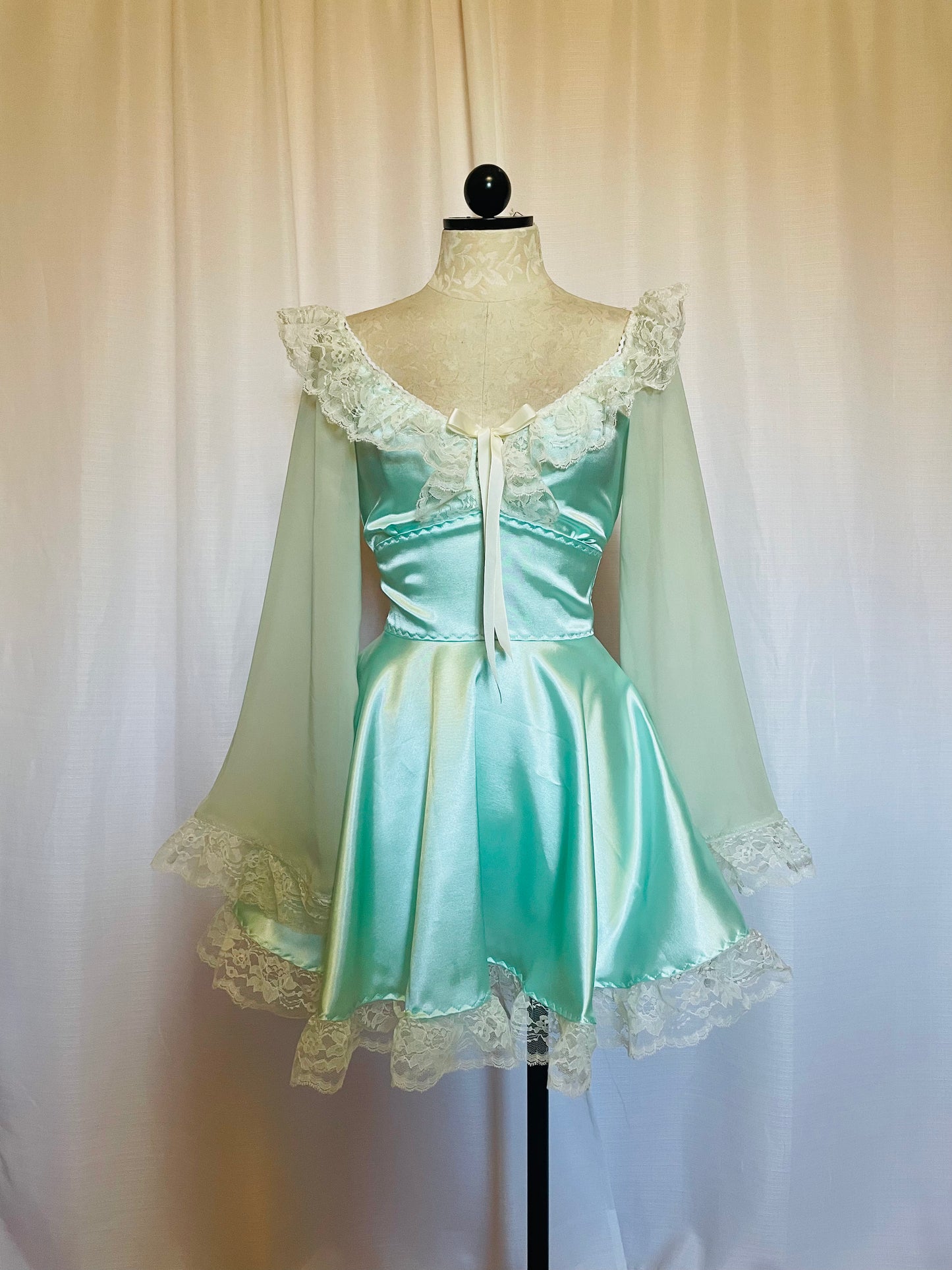 The Penelope Dress in Mint