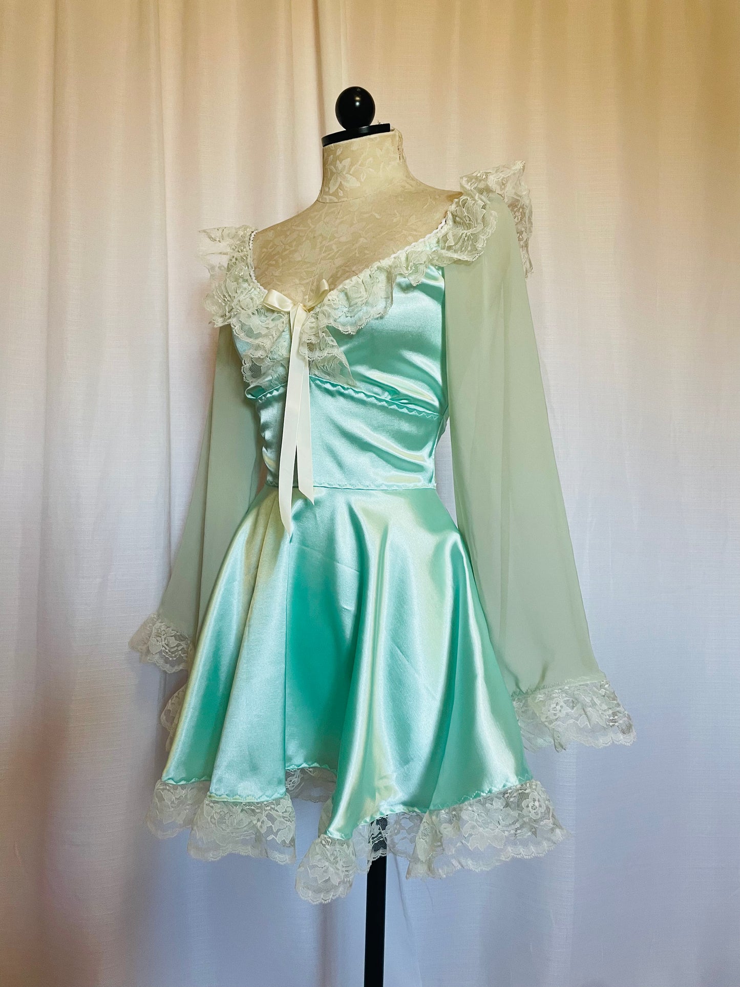 The Penelope Dress in Mint