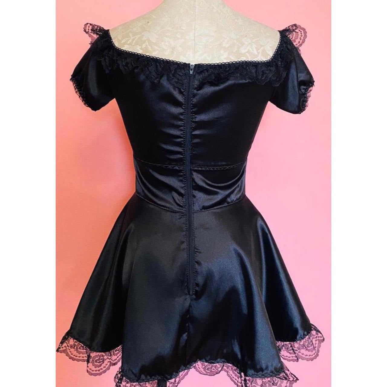 The Short Sleeve Penelope in Black