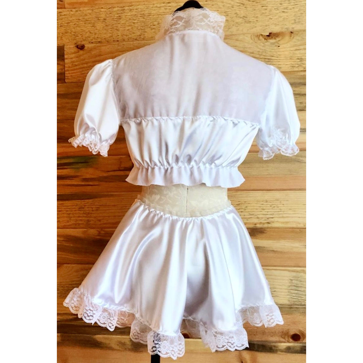 The Antoinette Tie Set in White