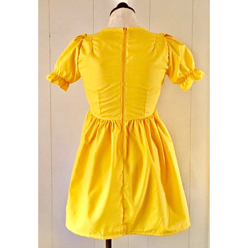 The Short Sleeve Savannah Dress in Lemon Yellow