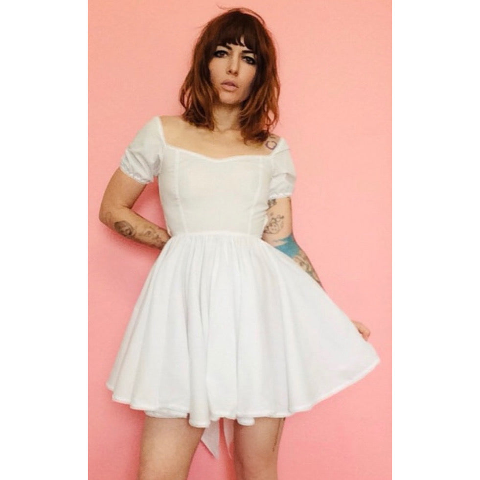The Amanda Dress in White