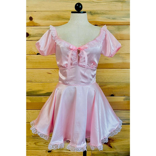 The Short Sleeve Penelope Dress in Pink