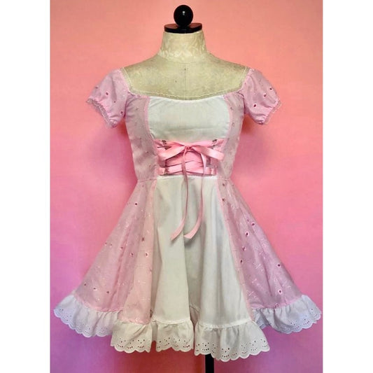 The Cotton Tori Barmaid Dress in White/Pink