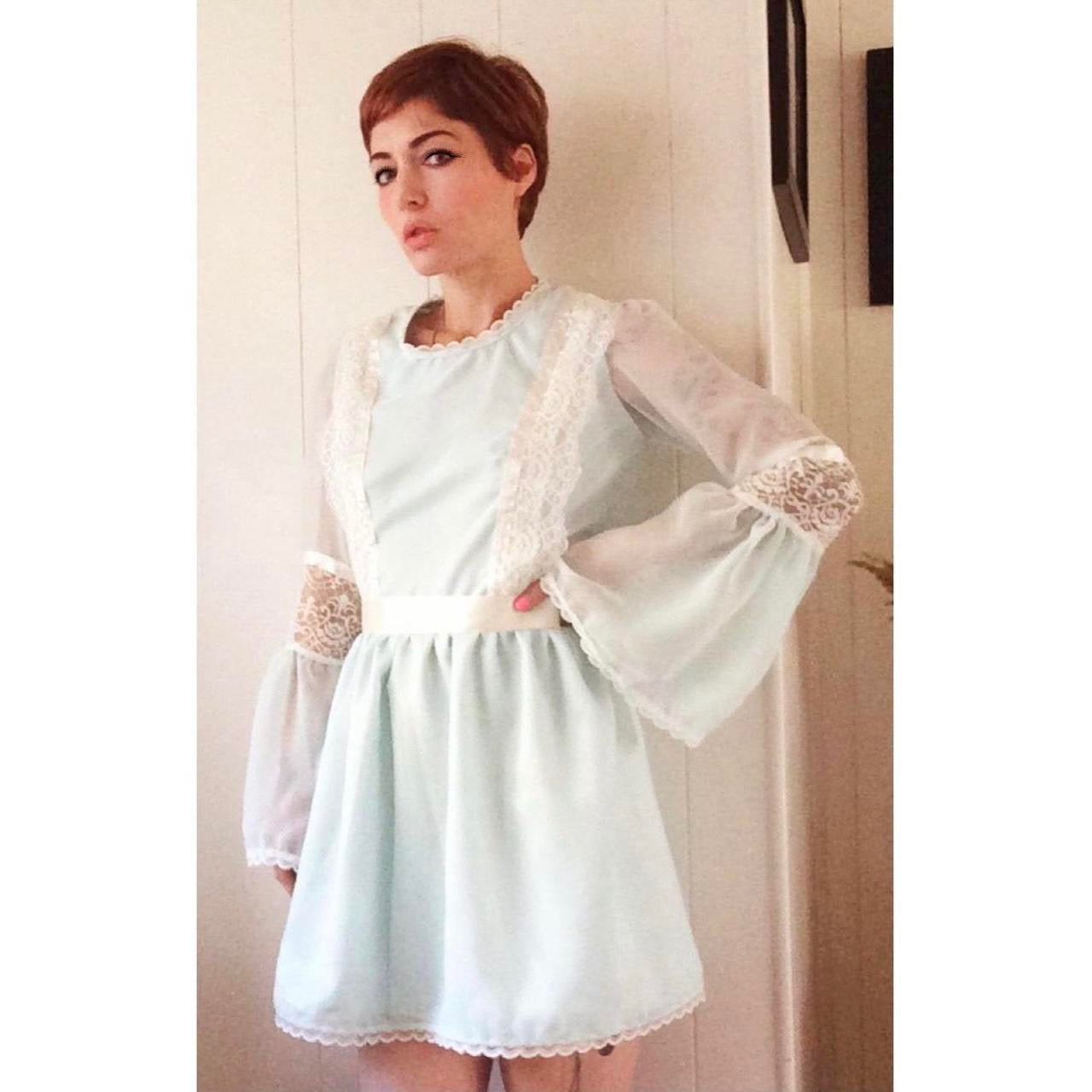 The Mia Dress in Mint