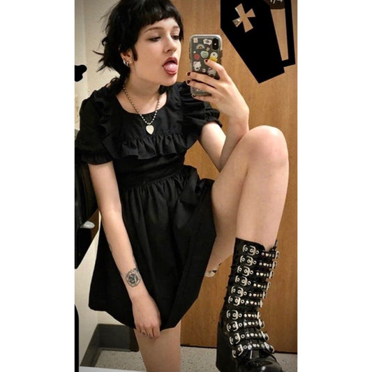 The Short Sleeve Savannah Dress in Black