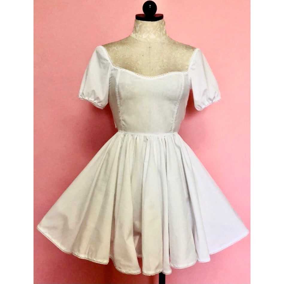 The Amanda Dress in White
