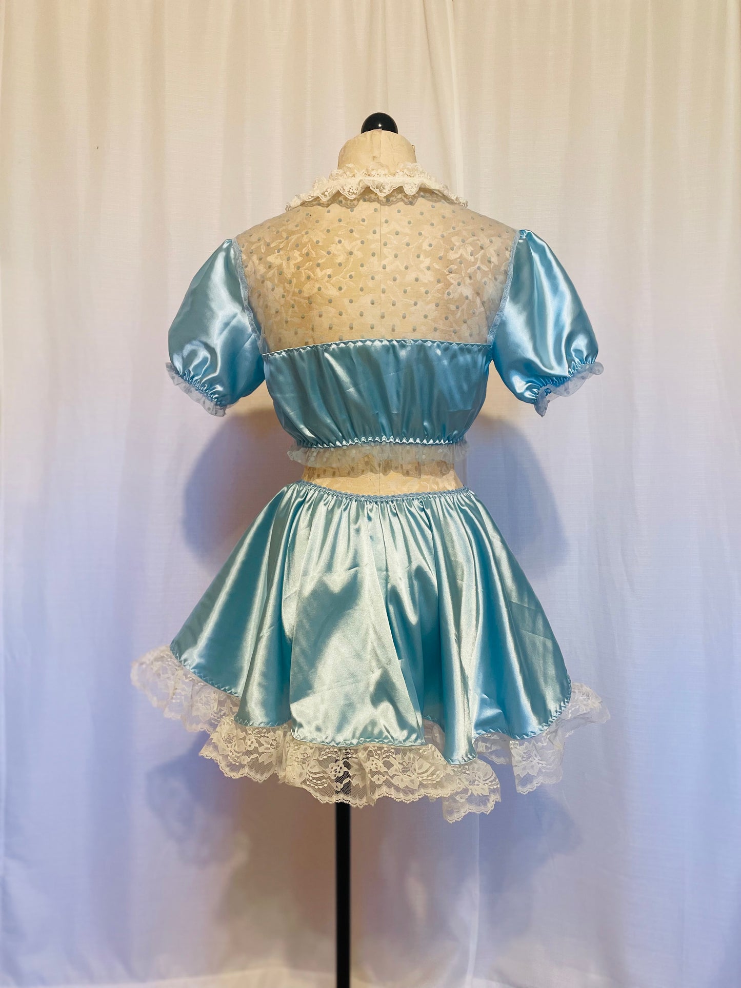 The Antoinette Tie Set in Baby Blue