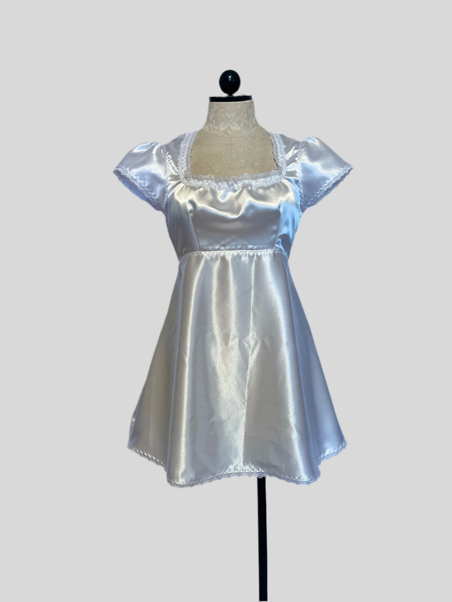 The Valentina Dress- open back vintage style dress