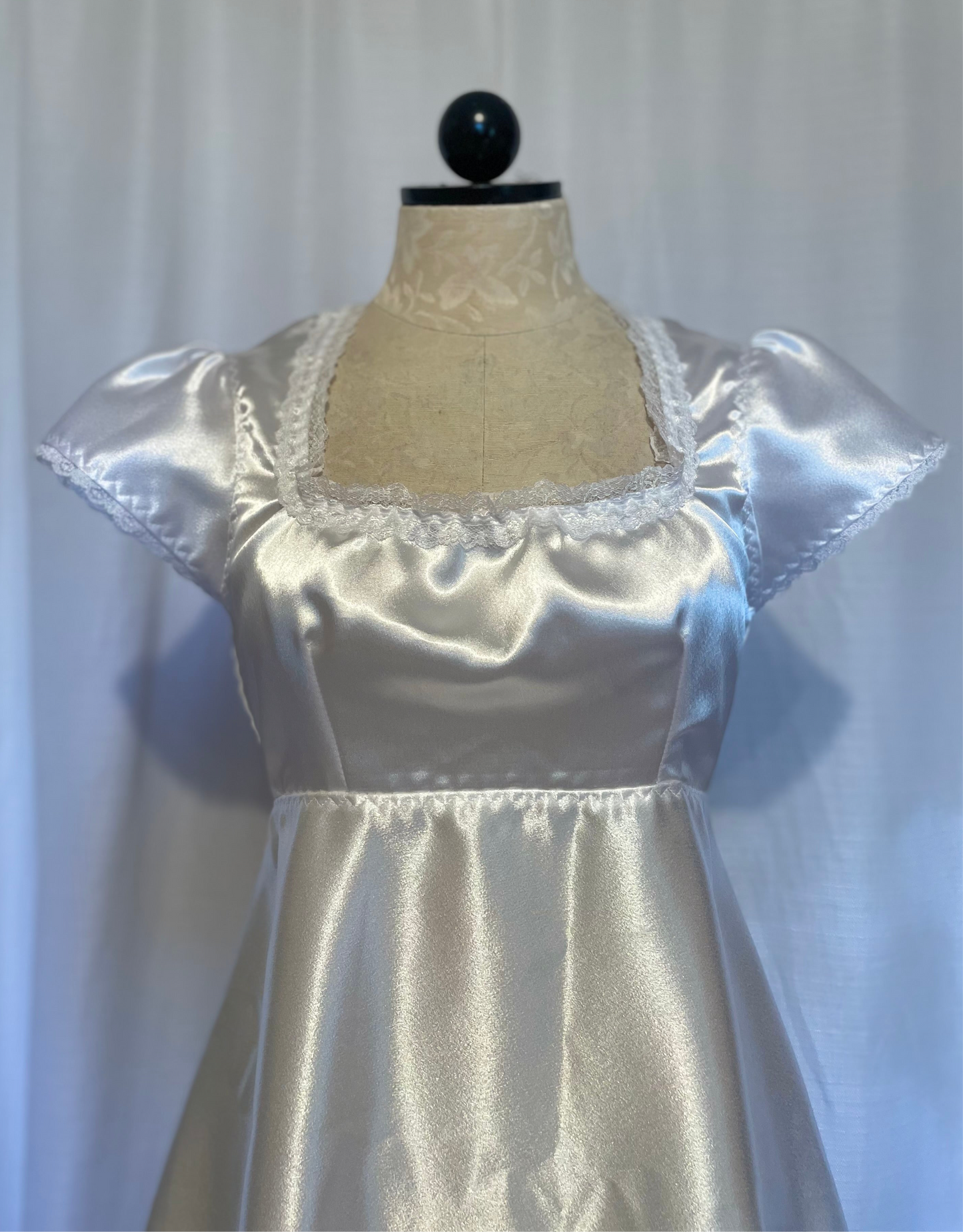 The Valentina Dress- open back vintage style dress