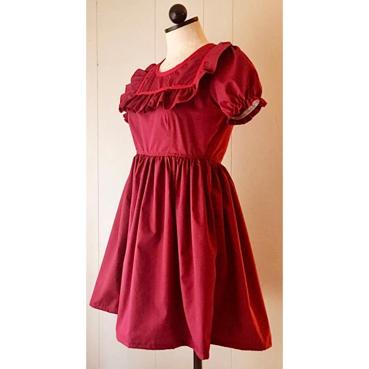 The Short Sleeve Savannah Dress in Berry Red