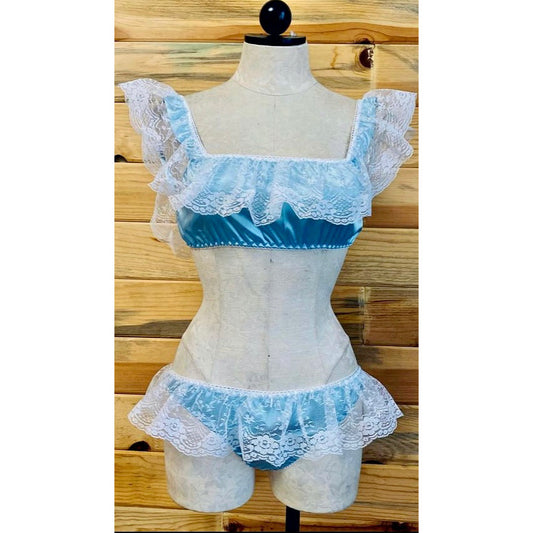 The Doris Set in Blue and White